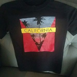 Boys size 6-7 California Tee